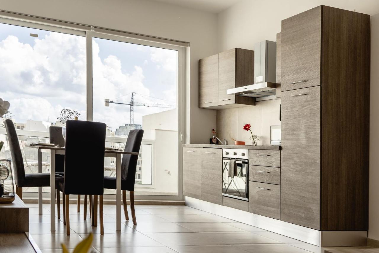 Apartment Beautiful 2bdr In Center Sliema! Near *