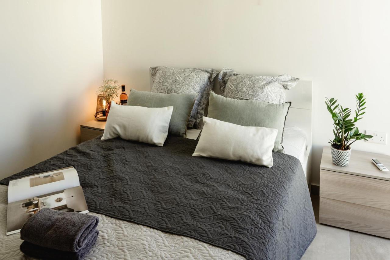 Beautiful 2bdr In Center Sliema! Near Sliema
