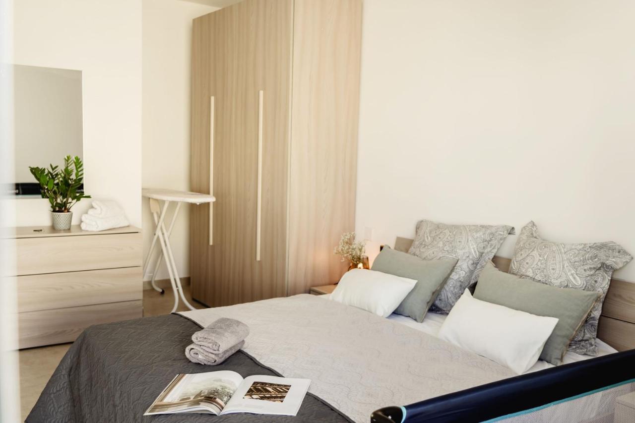 Beautiful 2bdr In Center Sliema! Near * Sliema