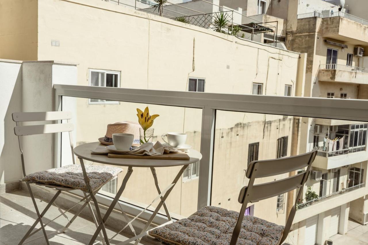 Apartment Beautiful 2bdr In Center Sliema! Near Sliema