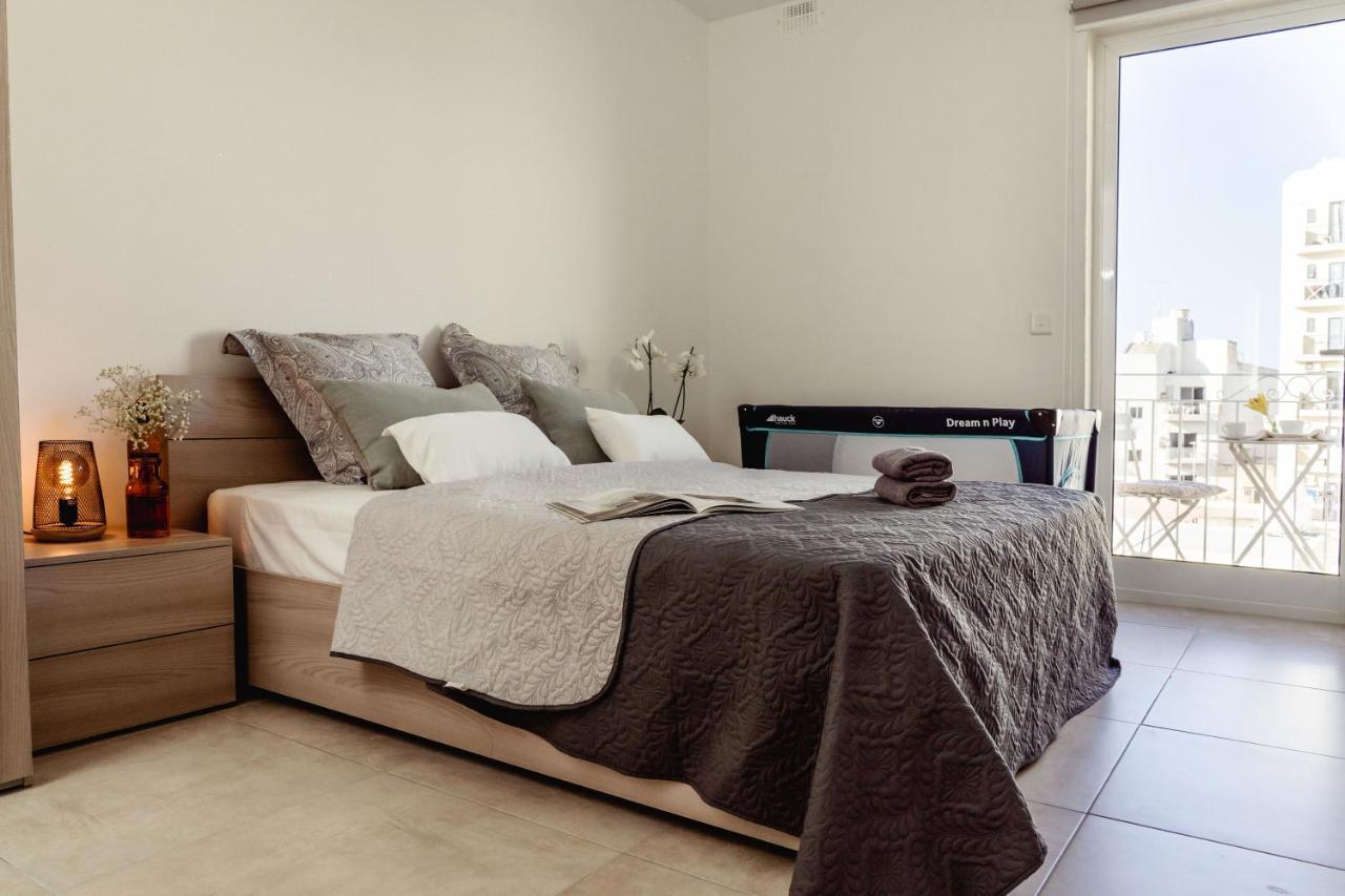 Beautiful 2bdr In Center Sliema! Near Apartment