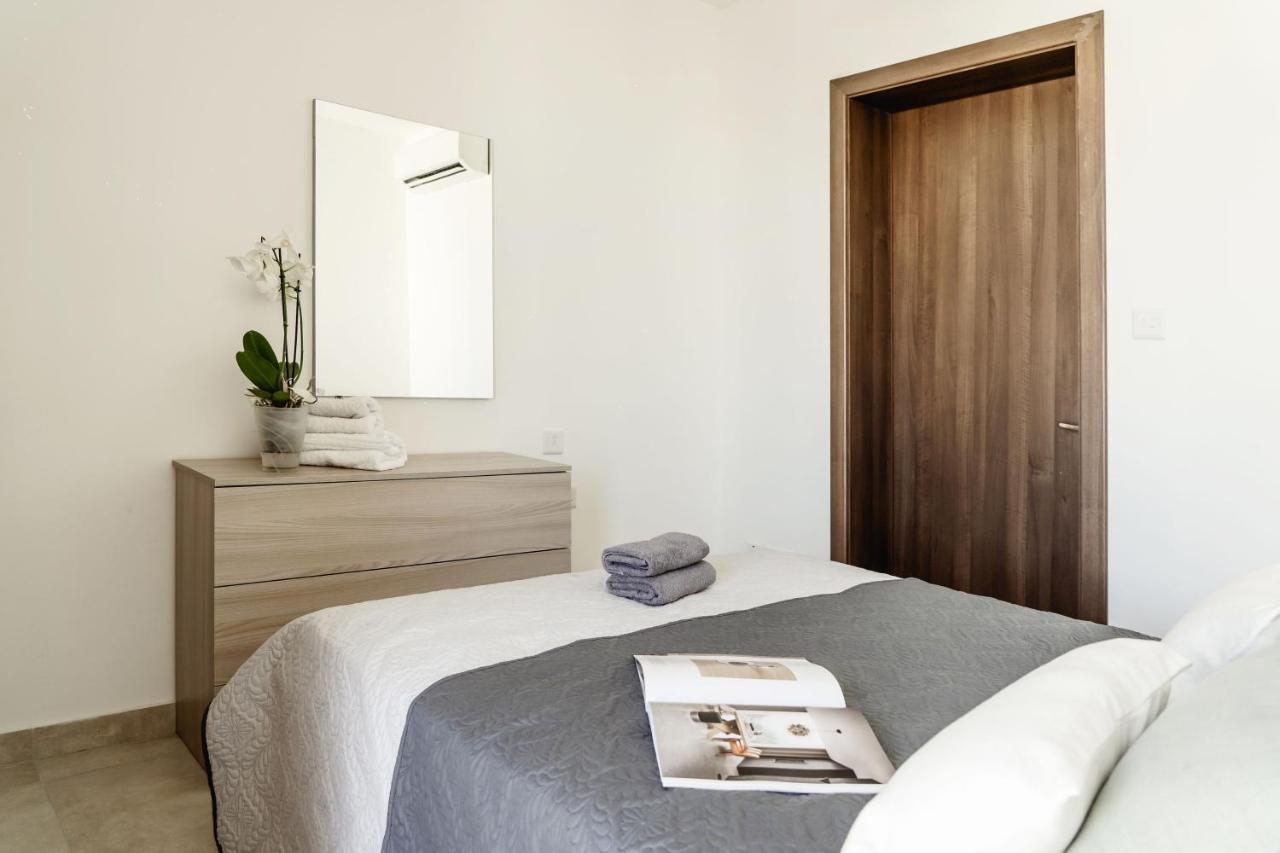 Beautiful 2bdr In Center Sliema! Near Apartment