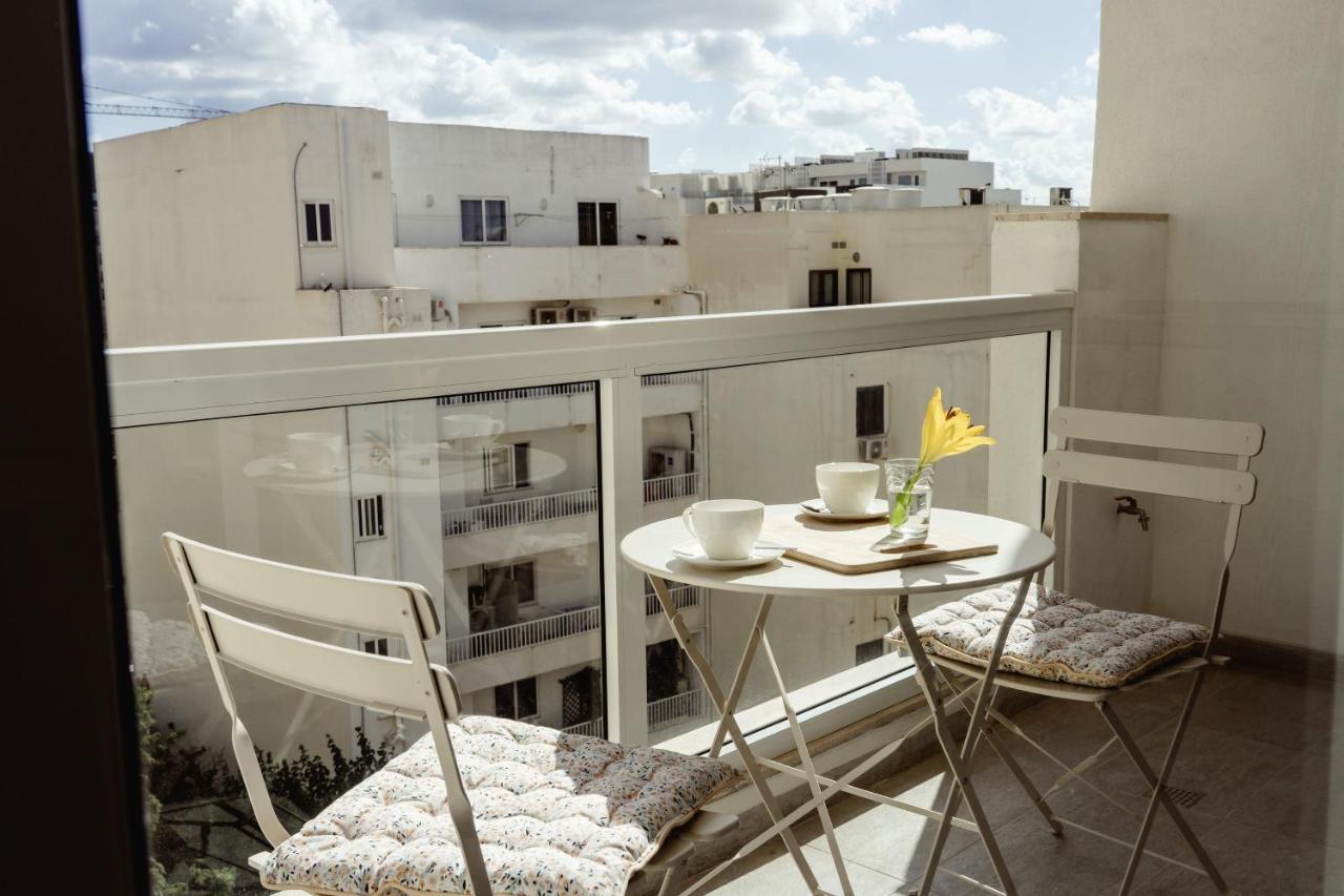 Beautiful 2bdr In Center Sliema! Near