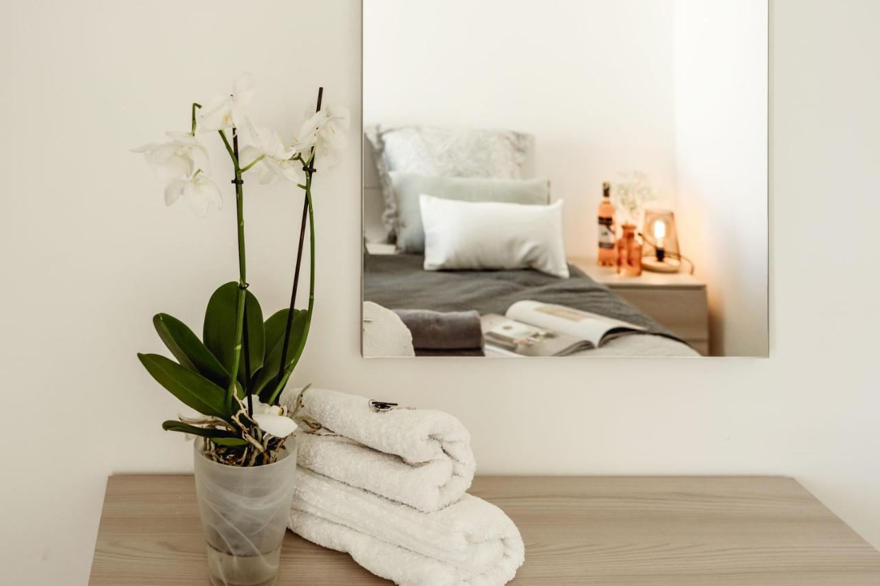 Beautiful 2bdr In Center Sliema! Near * Sliema